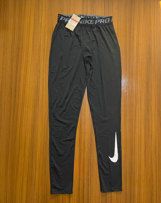 Fuseaux Nike